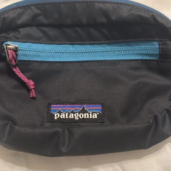 Patagonia Navy Blue Belt Bag - Picture 6 of 8